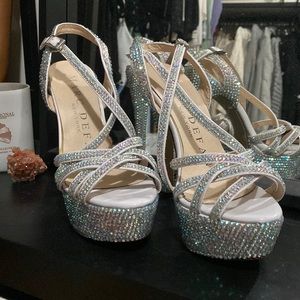 Marc Defang Cinderella Tippy Tops